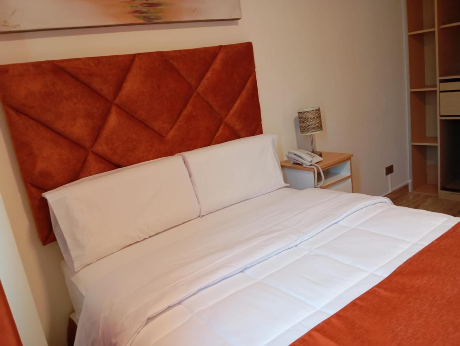 Hotel Soul Mate Inn Lima Luaran gambar