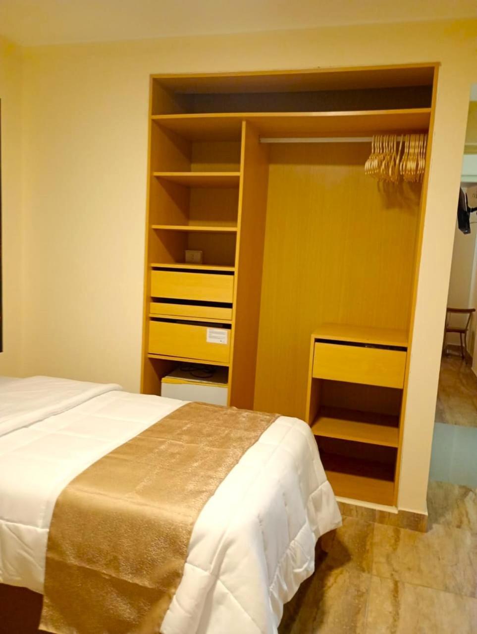 Hotel Soul Mate Inn Lima Luaran gambar